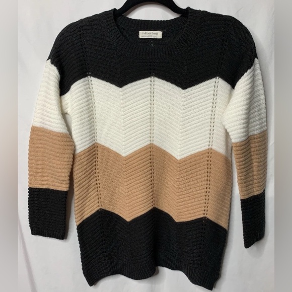 3/$20 Full Circle Trends Stylish Chevron Knit Sweater - Black, White, & Tan XL - Picture 2 of 11